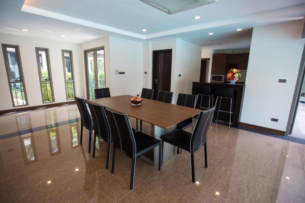 Вилла Premier рядом с пляжем в Villa Navin Resort