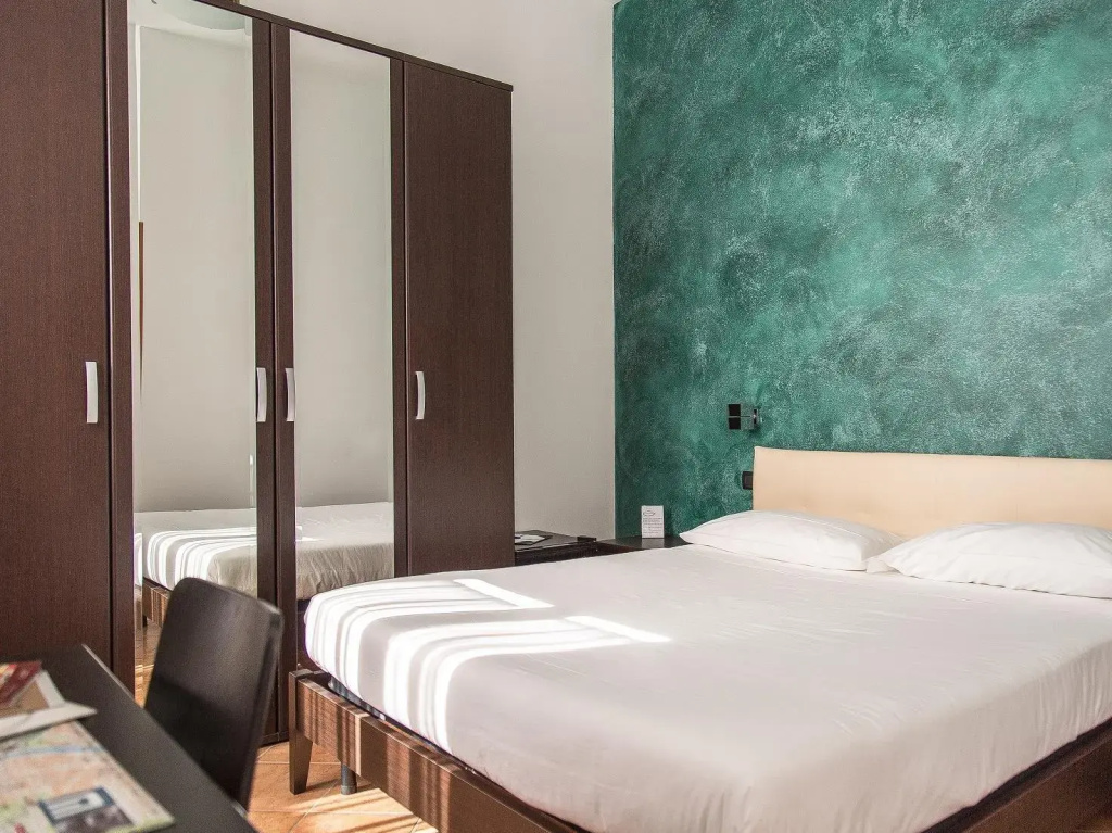 Standard Double room (full double bed)