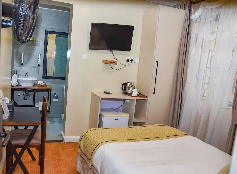 Economy room