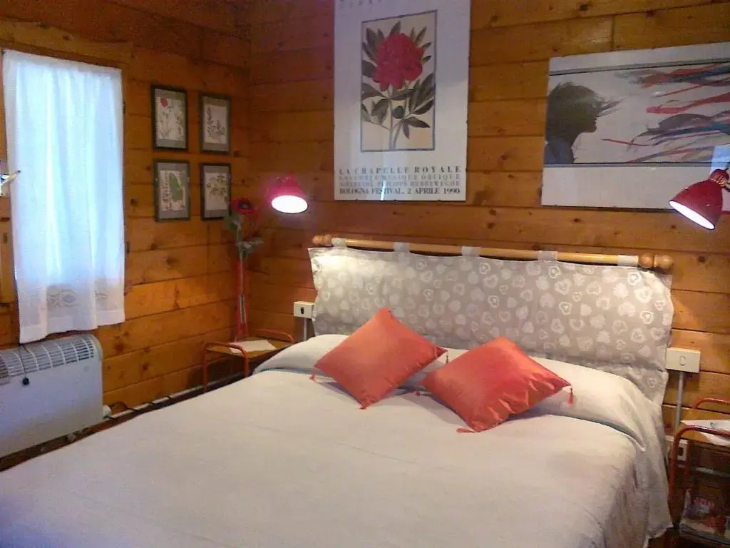 2 Bedrooms Cottage