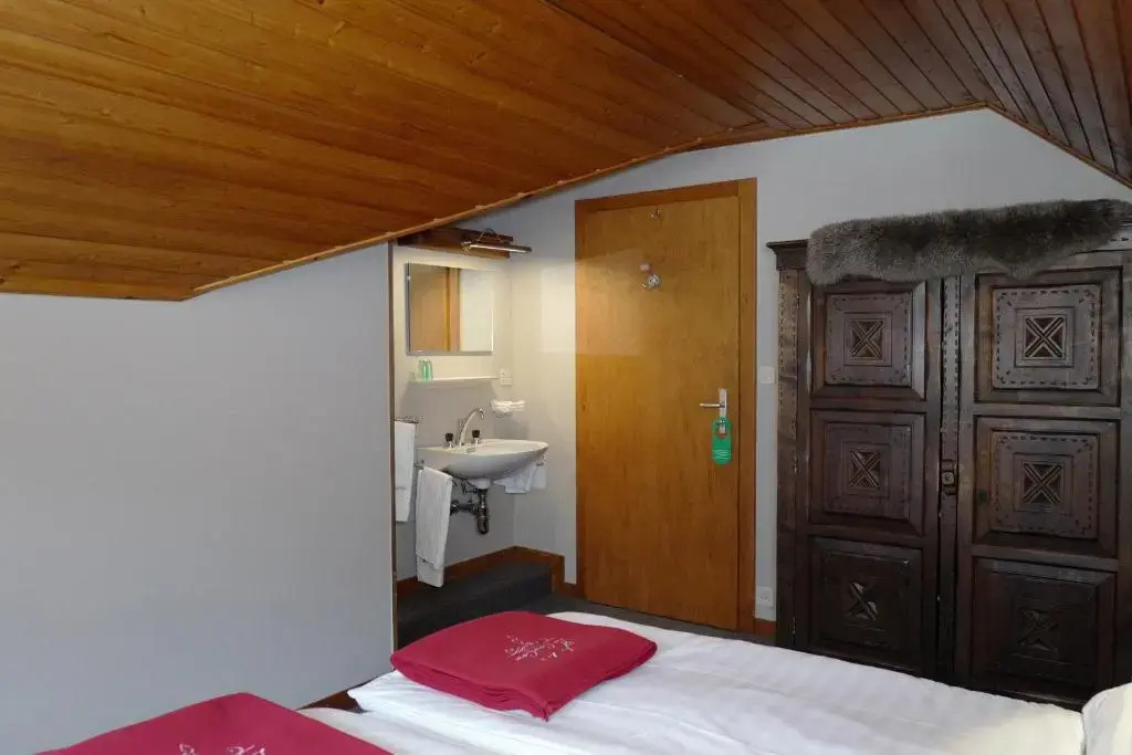 Le Coucou Hotel & Restaurant - Chambres