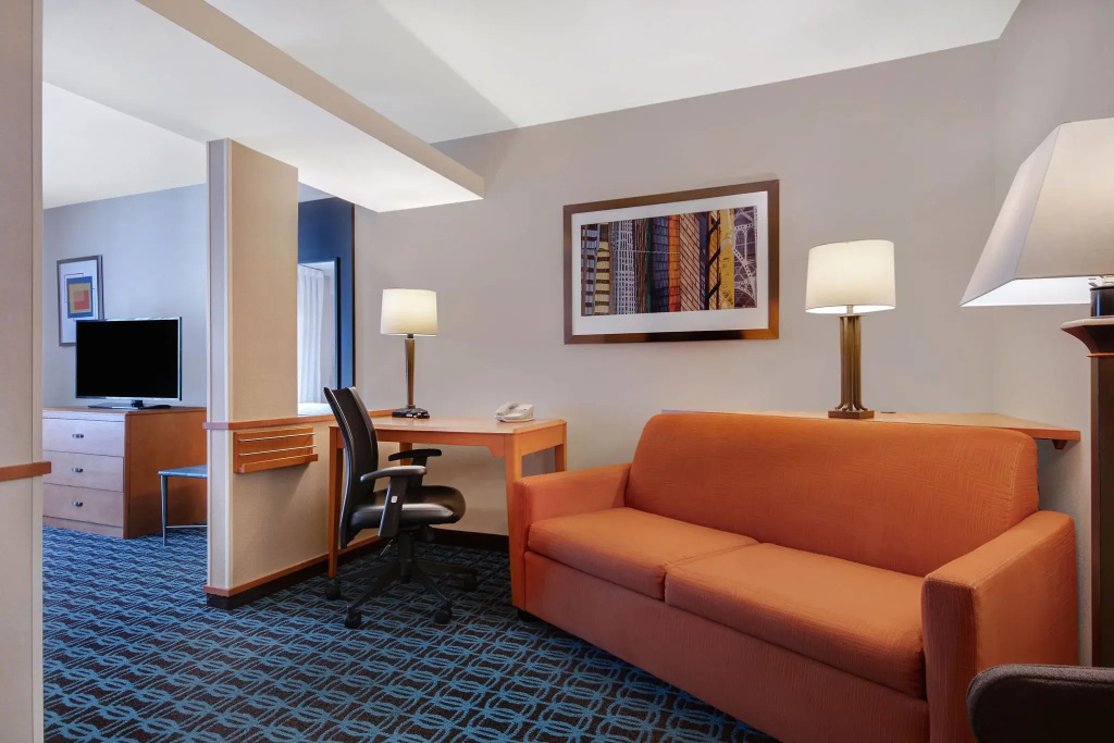 Fairfield Inn & Suites by Marriott Detroit Metro Airport Romulus - Général