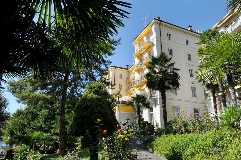 Golf Hotel Rene Capt — фото