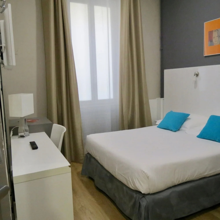 Hotel Amirauté - Chambres