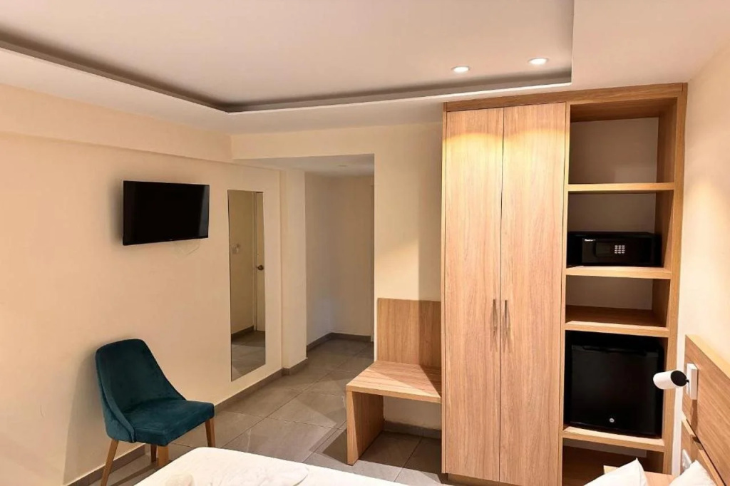 San Remo Hotel — Larnaca, Larnaca Region