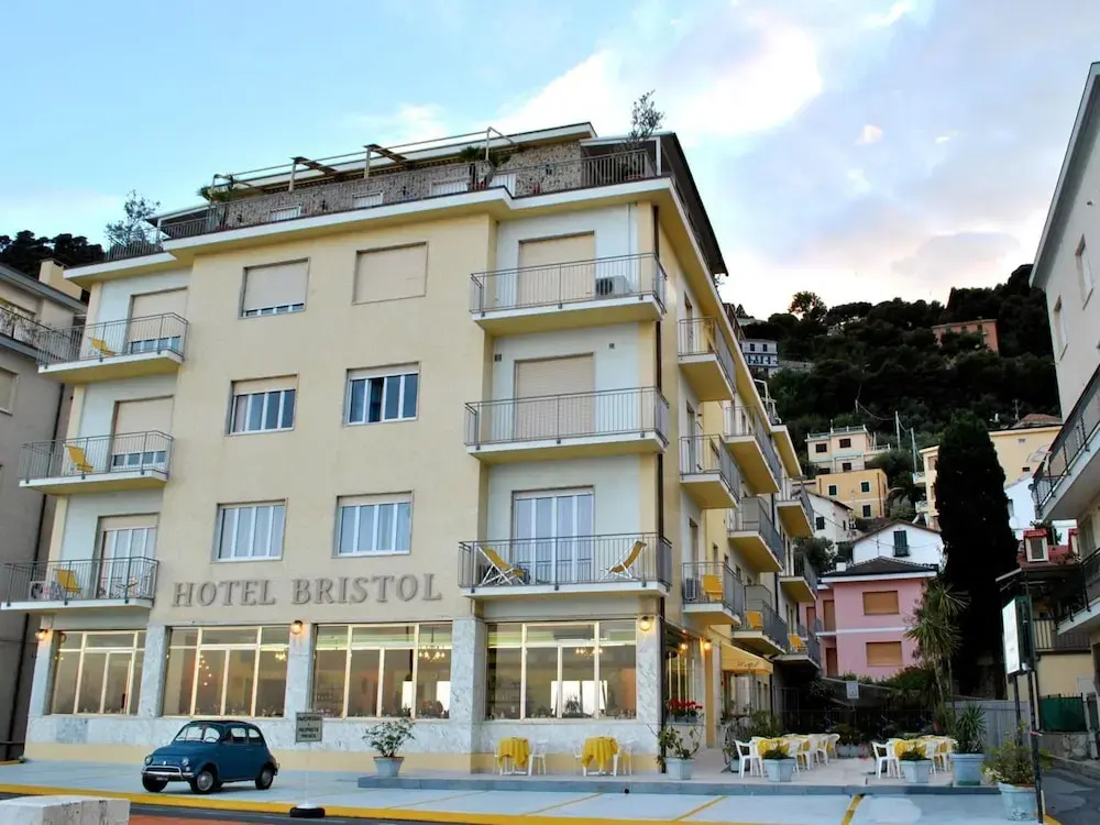 Hotel Bristol