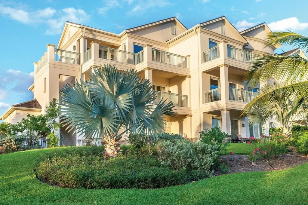 Grand Isle Resort & Residences