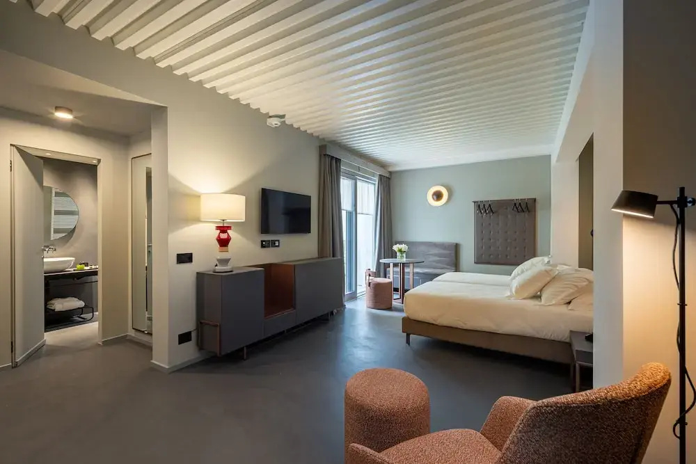 1 Bedroom Superior Double room (full double bed)