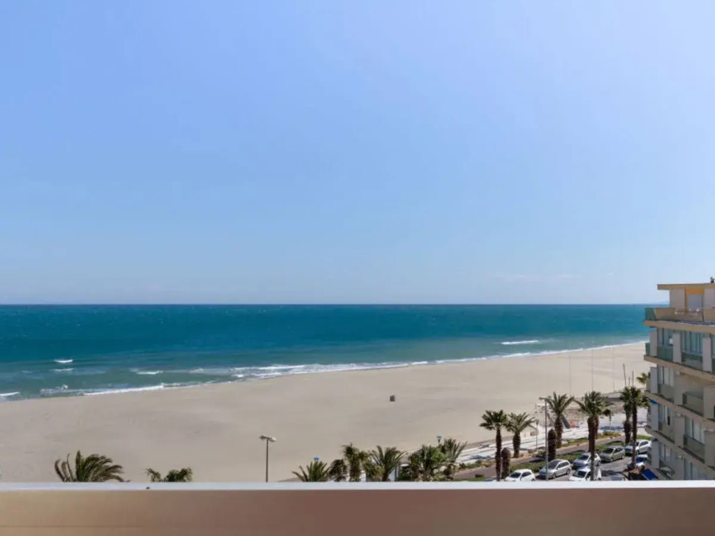 Beach & Waterfront
