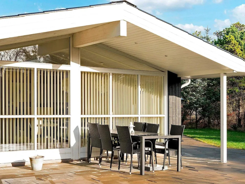 Peaceful Holiday Home in Blavand Denmark With Terrace - фото 13