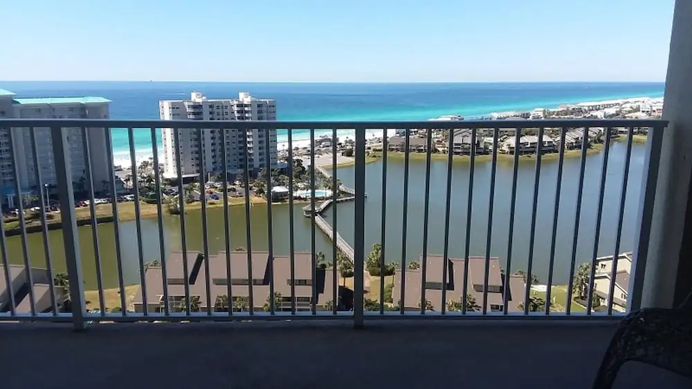 Beach & Waterfront