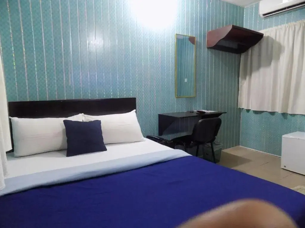 Posh Apartments and Hotel - Chambres