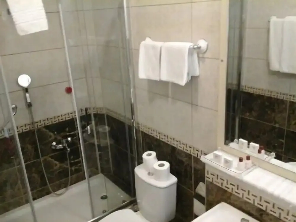 Standard Double room with balcony (full double bed)