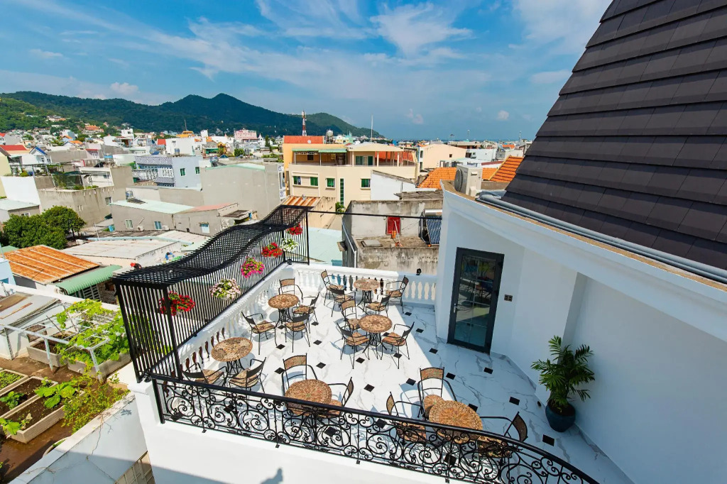 Grand Villa Residence