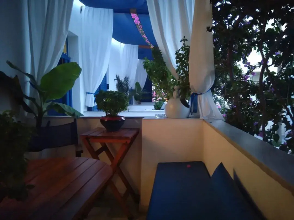 Balcony & Terrace