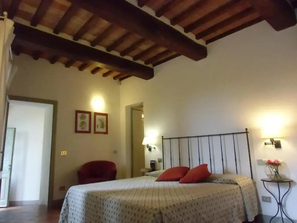 Double room (full double bed)