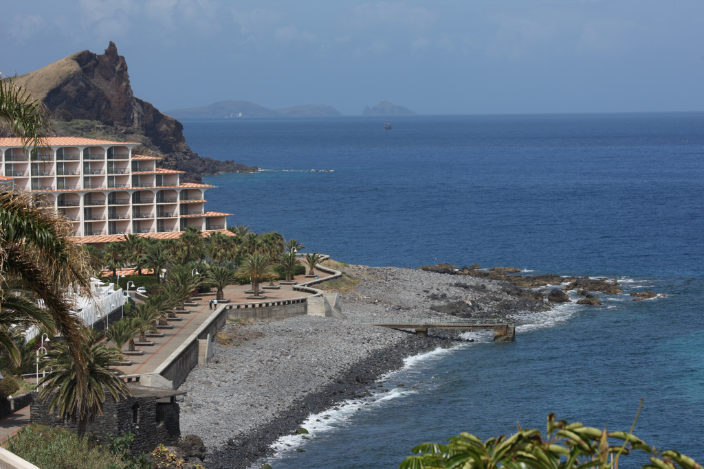 Beach & Waterfront