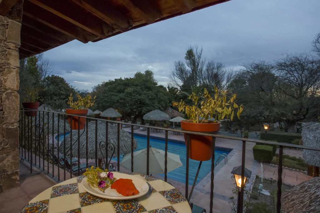 Balcony & Terrace