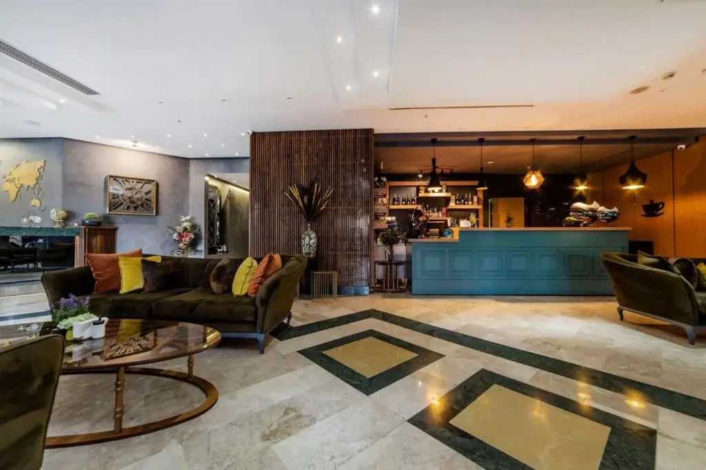 Royal Capital Hotel