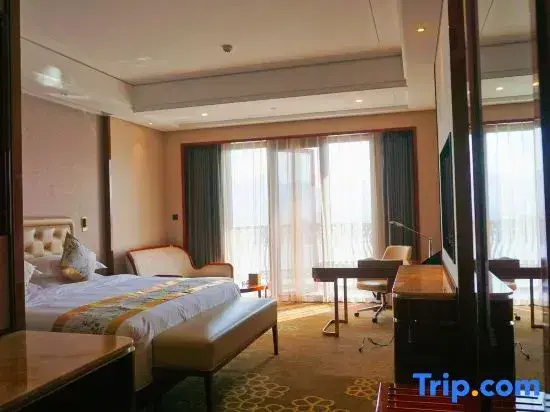 Superior Double room with river view (full double bed)
