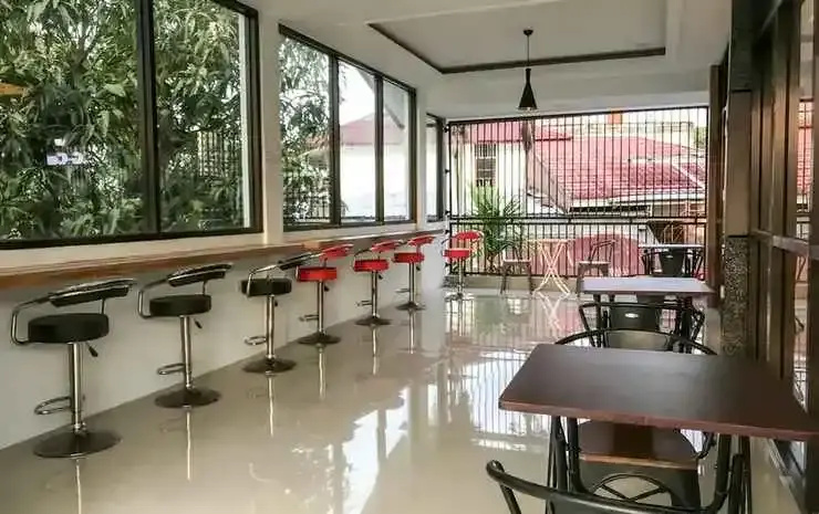 Food & Beverage