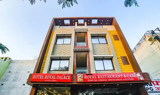 FabHotel Royal Palace Indore