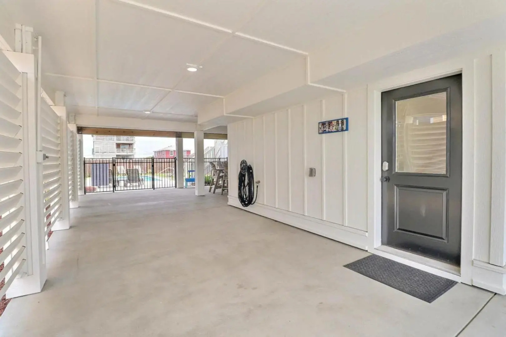 4071 Masterpiece 3 Min Walk to Beach