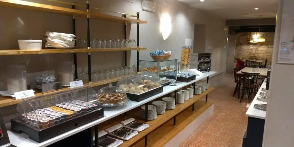 Hotel photo 30