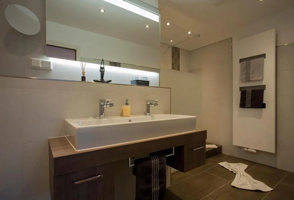 2 Bedrooms Luxury Apartment