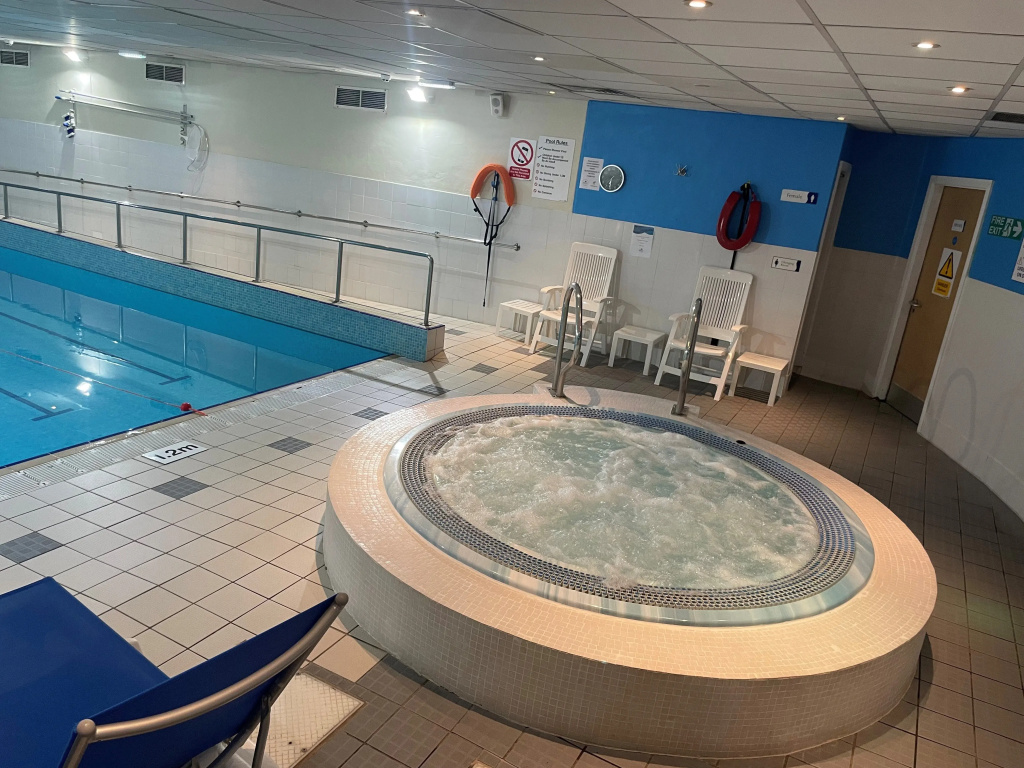 Holiday Inn Edinburgh Zoo by IHG - Général