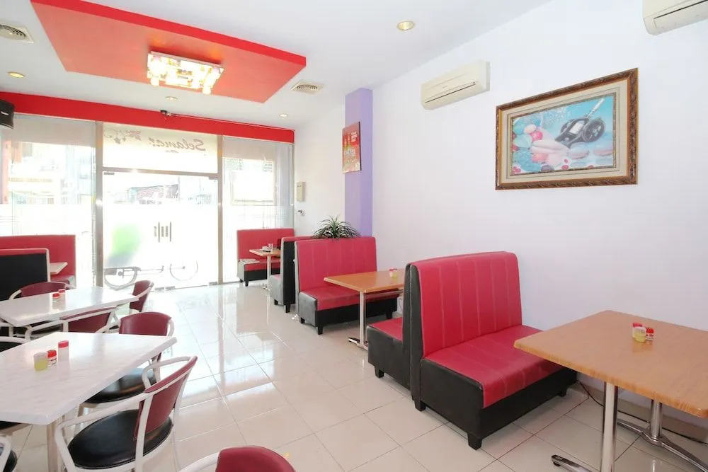 Airy Wajo Buru 23 Makassar - фото 16