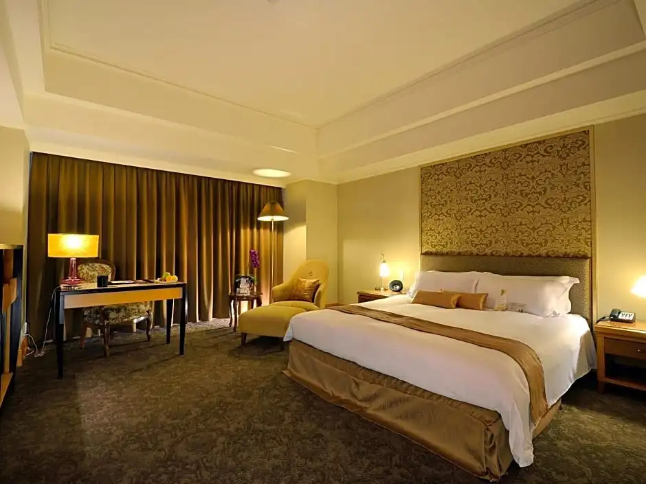 Premier room