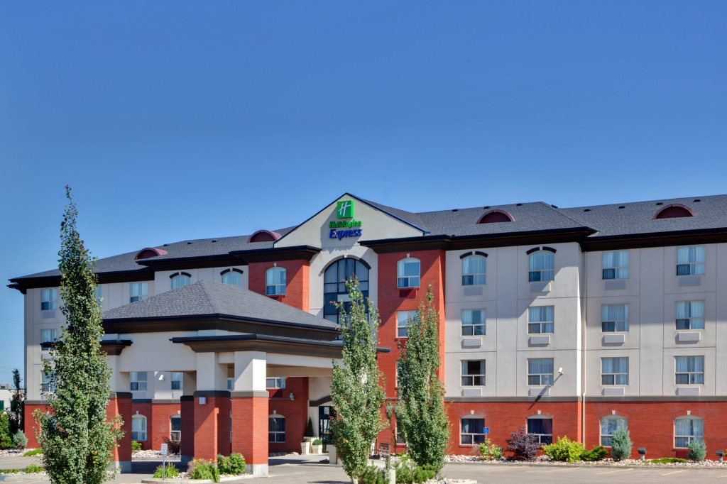 Holiday Inn Express & Suites Sherwood Park-Edmonton Area by IHG