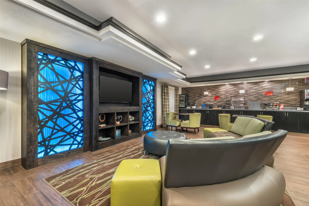 Best Western Plus Liberal Hotel & Suites - фото 2