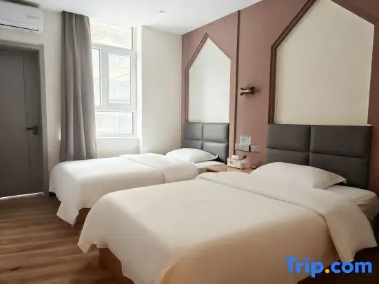 Standard room with balcony