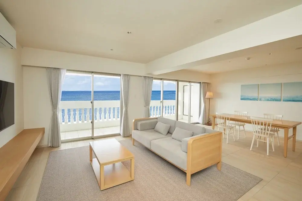 Deluxe Double room with balcony (twin beds)