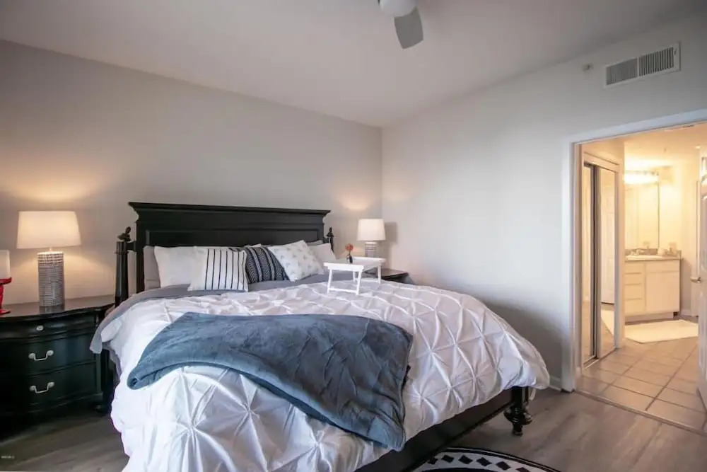 Legacy I 201 Deluxe — фото 3