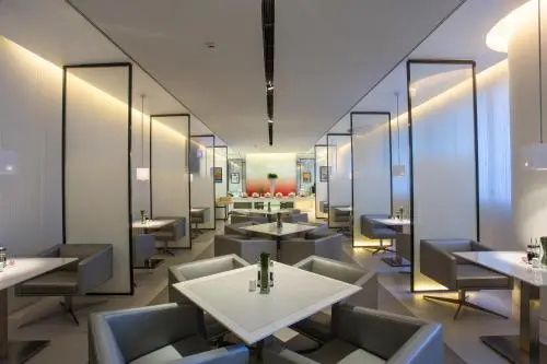 Food & Beverage
