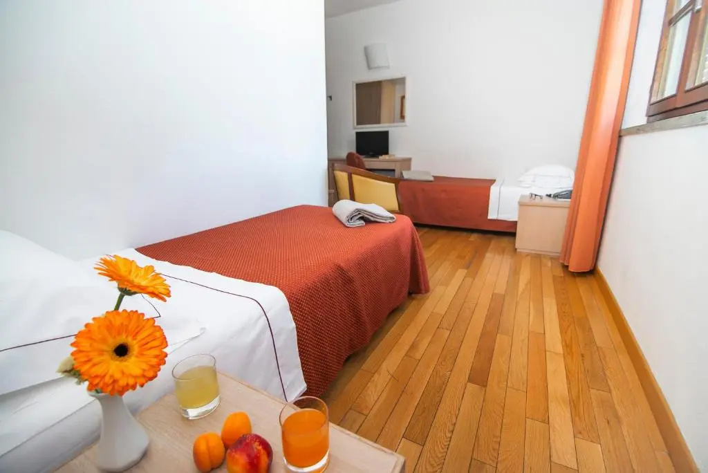 Standard Double room with garden view (twin beds)