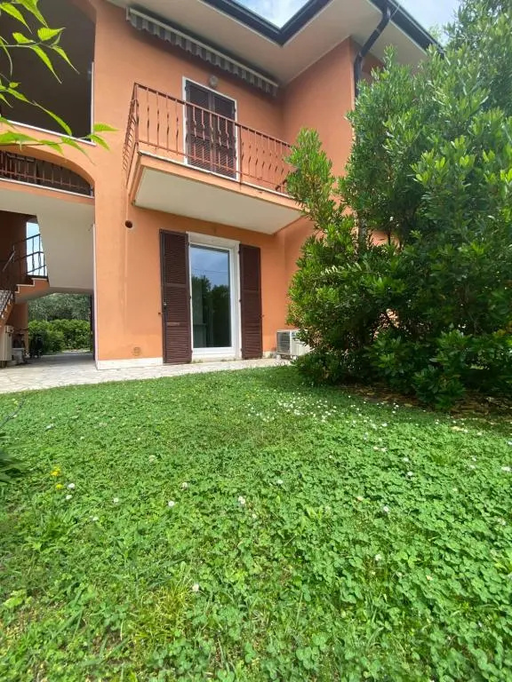 Bottrigo Apartment