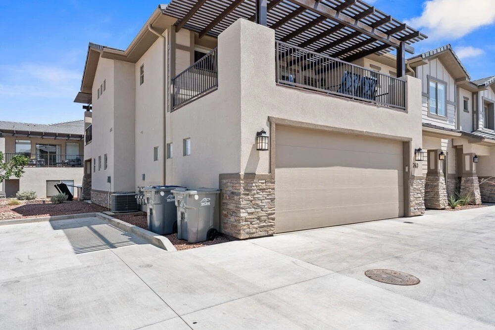 Winner, Winner! 13 Bedroom Home