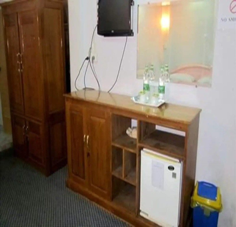 Deluxe Double room (full double bed)