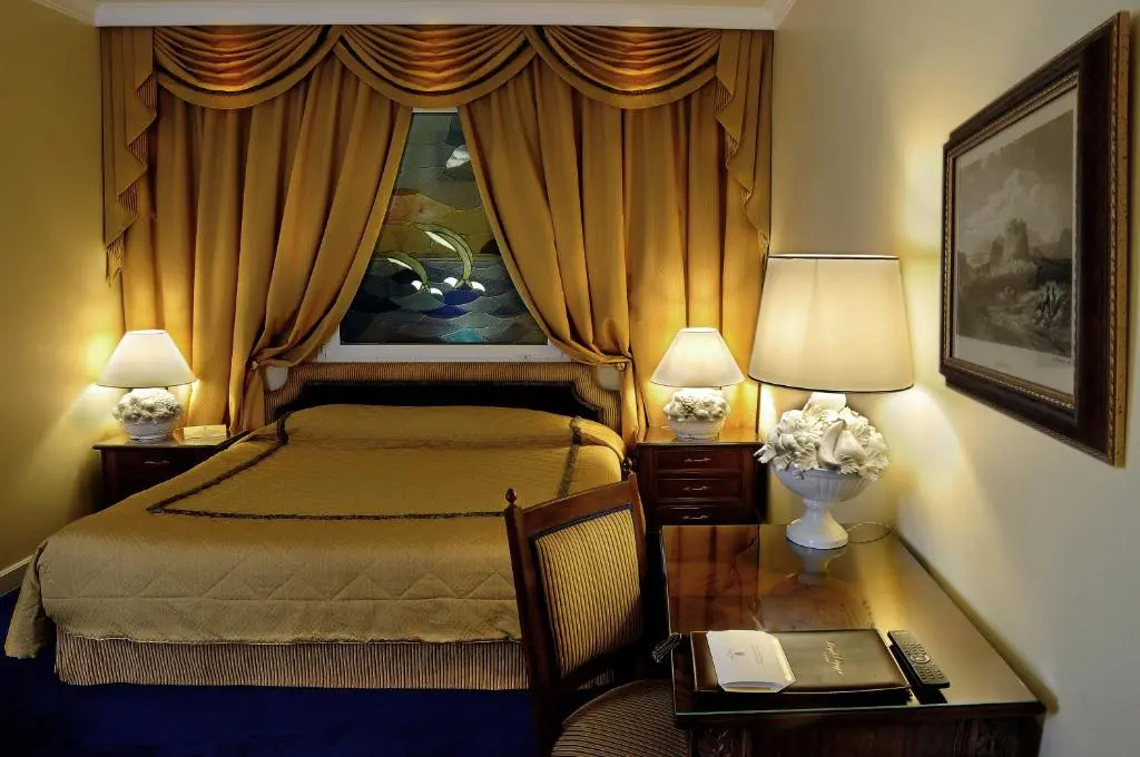 Royal Olympic Hotel - Chambres
