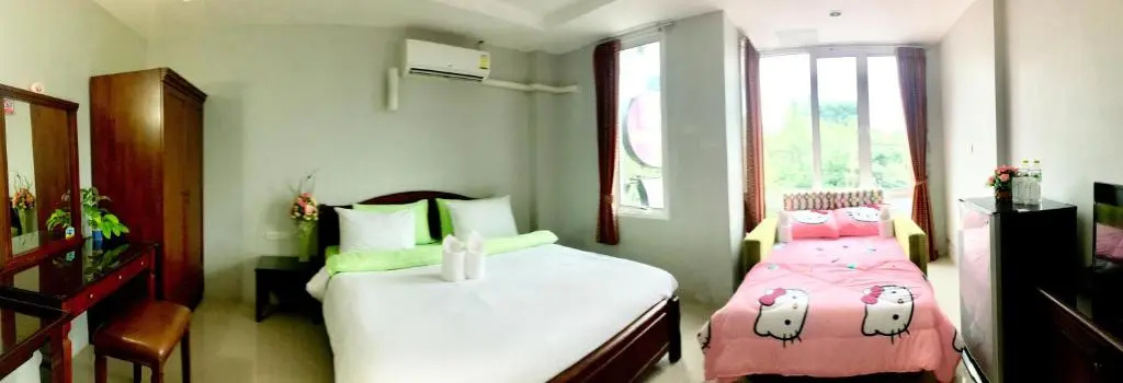 J Holiday Inn - Chambres