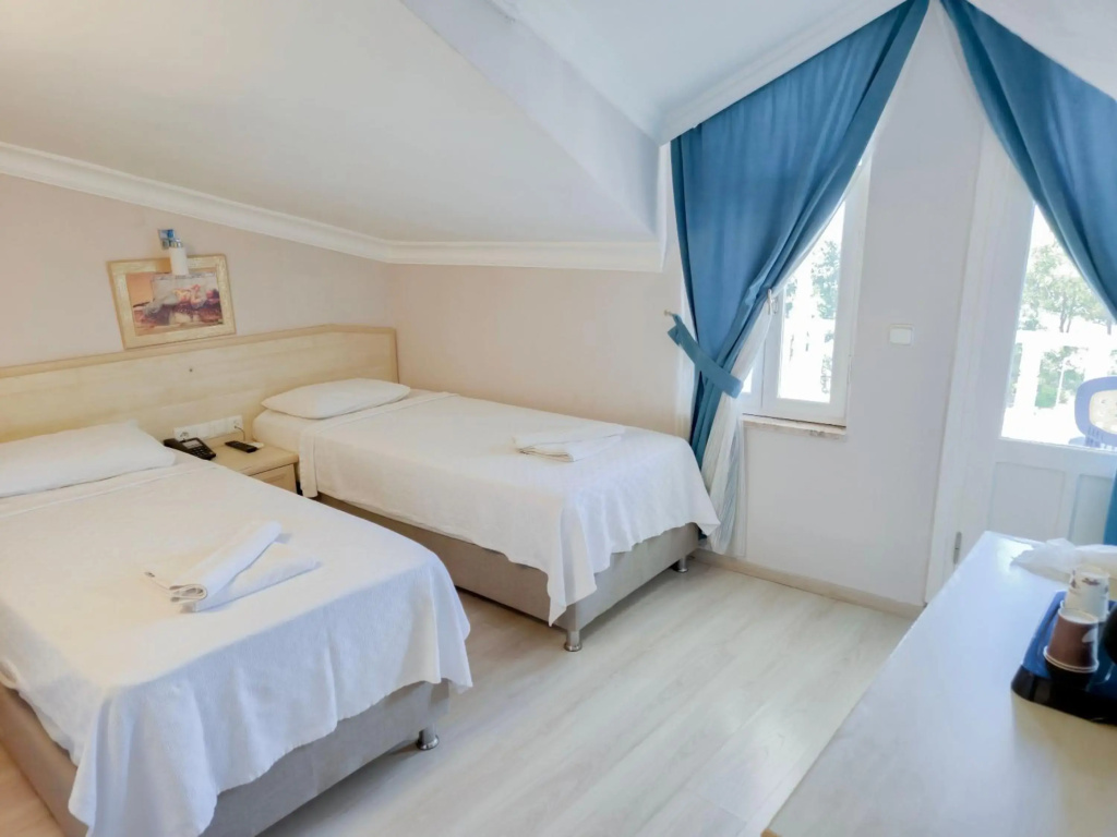 Отель Habesos Hotel в Каше