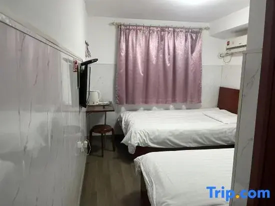 Economy Double room (twin beds)