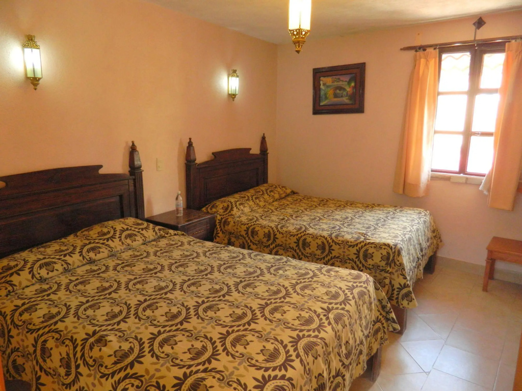 Hotel Plaza Baratillo - Général