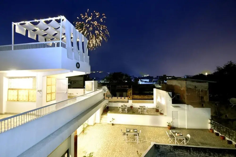 Hotel photo 12