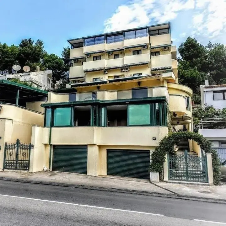 Hotel ADRIANA