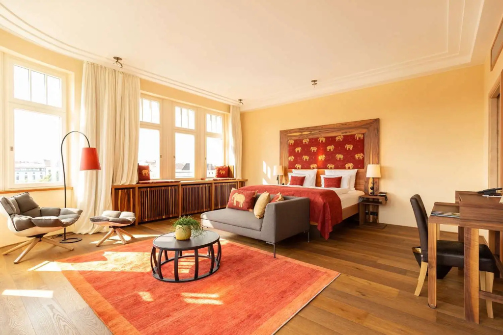Double Suite with view (full double bed)
